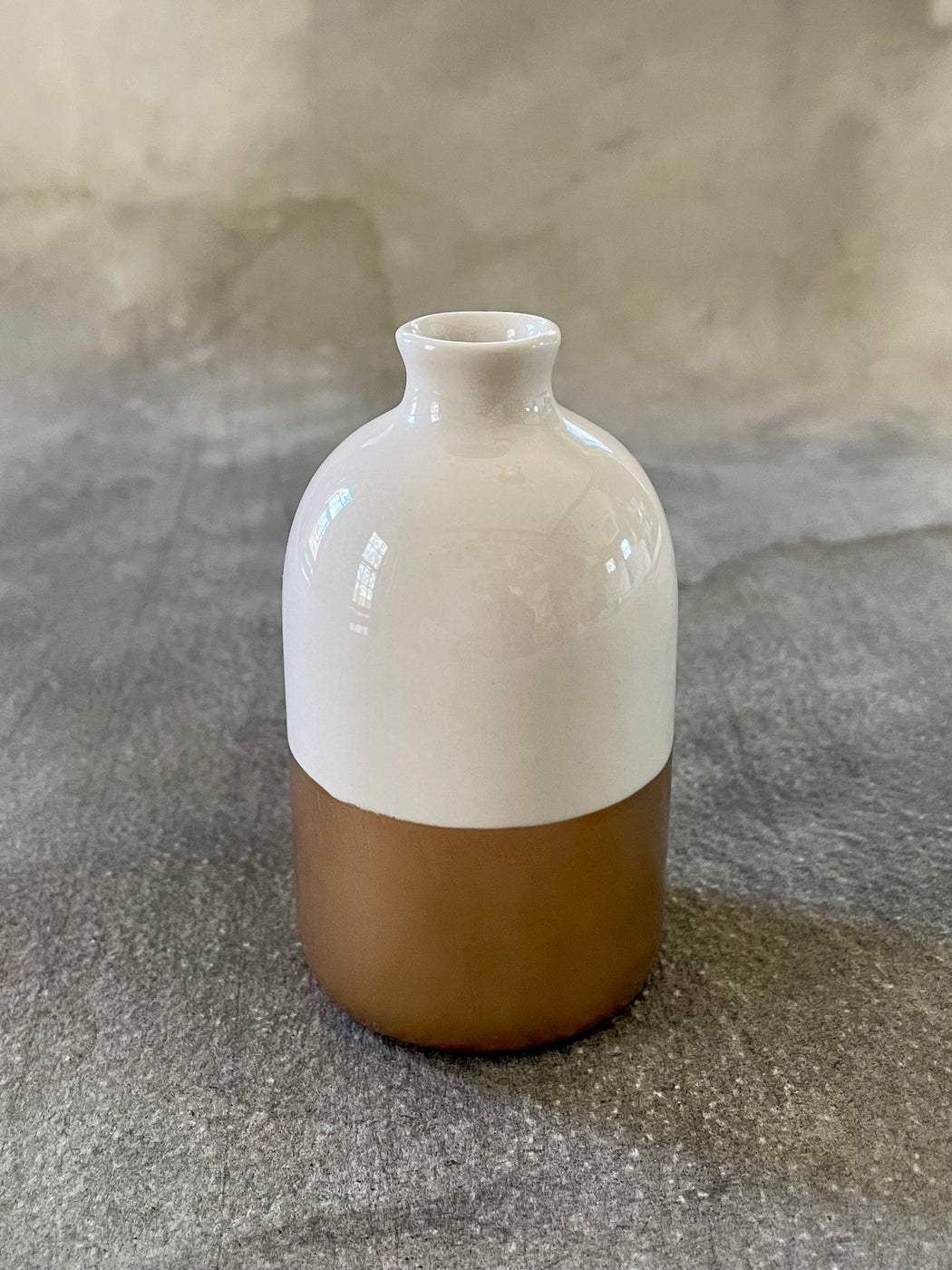 "Minimalist" Bud Vase by Honeycomb Studio - White with Gold