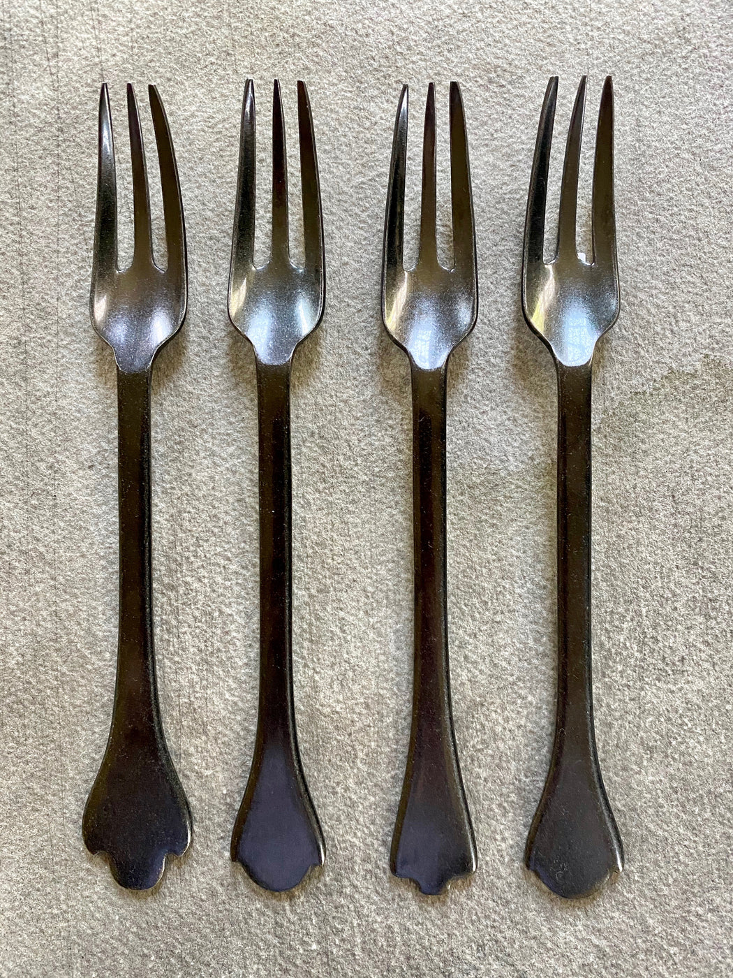 Merci "Mix" Anthacite Dessert Forks