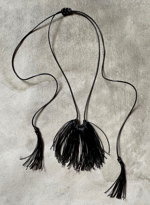 "Mantarraya" Pendant by Caralarga