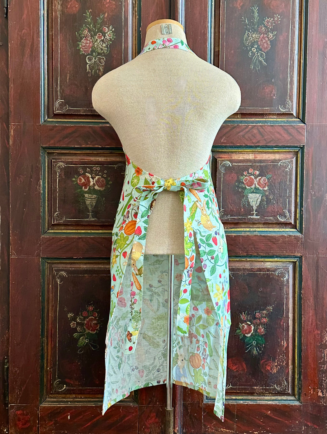 "In The Garden" Linen Apron