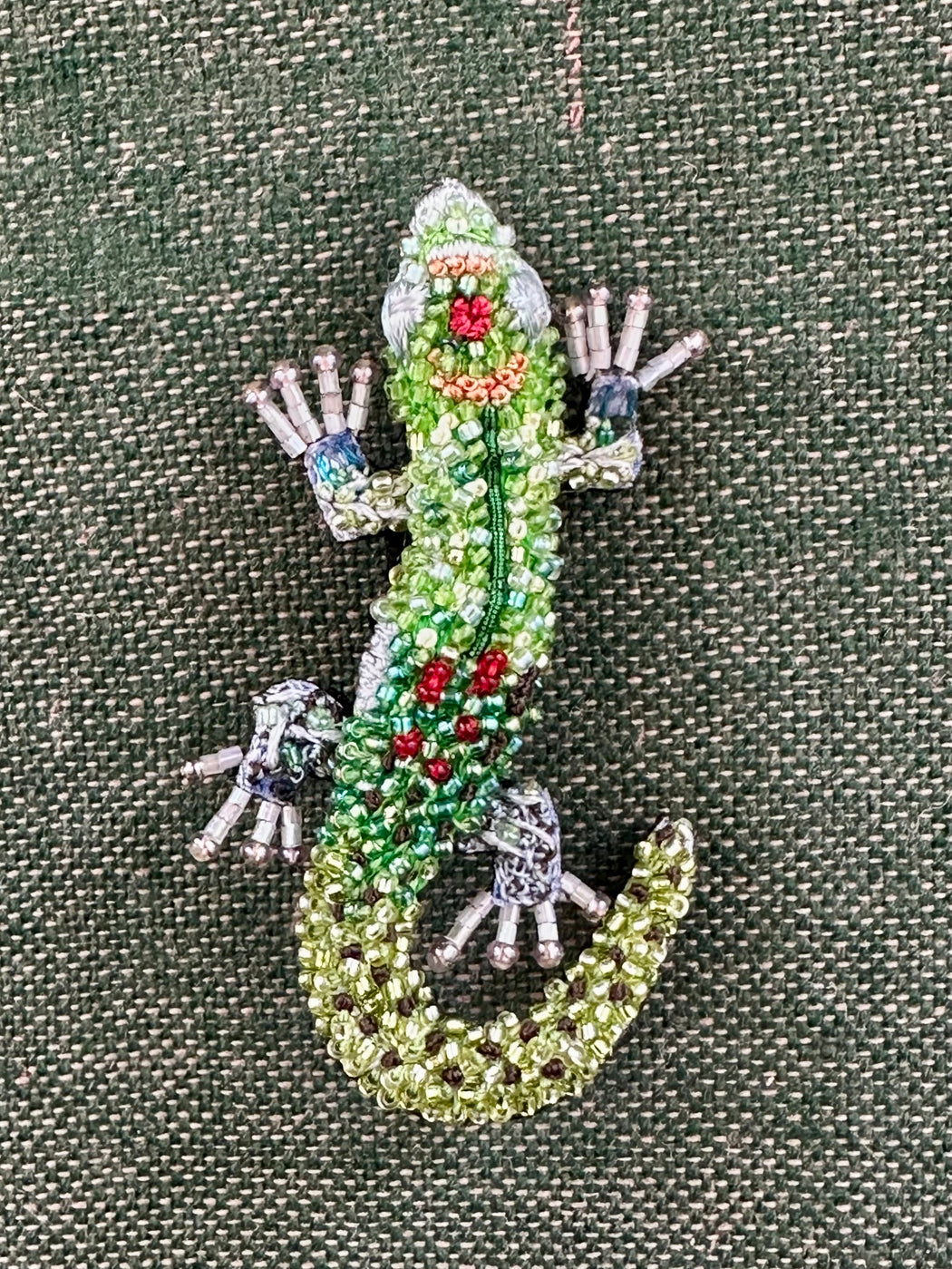 "Gecko" Brooch by Trovelore