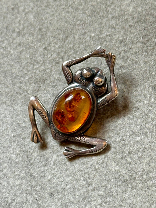 Vintage Sterling Silver "Frog" Pin