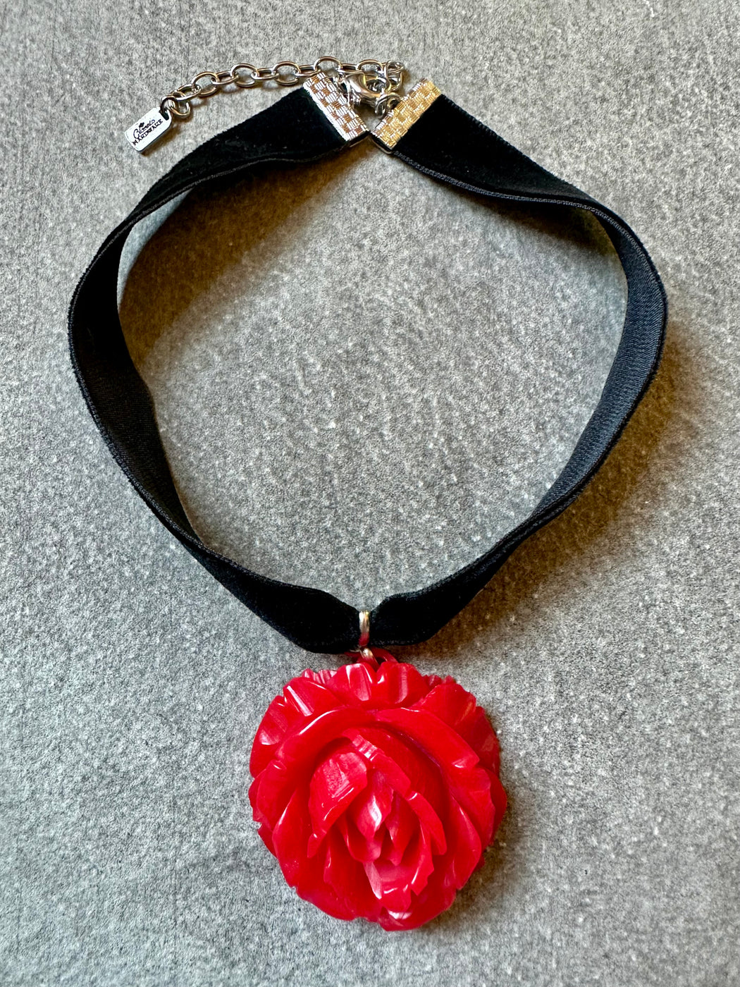 "Red Rose" Choker Karyn Cantor