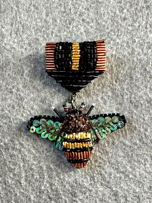 "Spectacular Bee" Medal by Trovelore