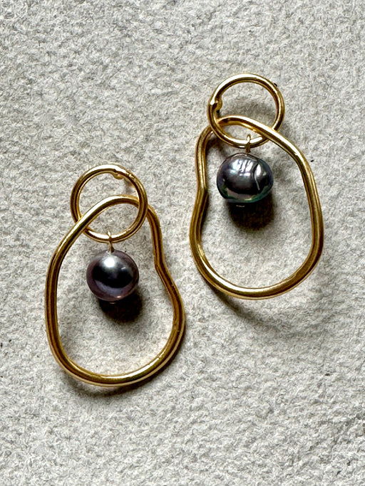 "Organic Drop" Black Pearl Earring by Karine Sultan