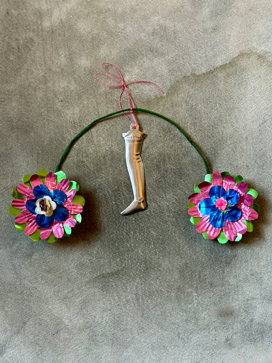 Paper Flower "Leg" Milagro by Momoca