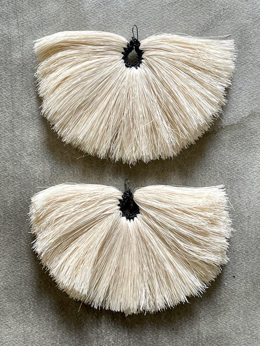 "Plume" Earrings by Caralarga