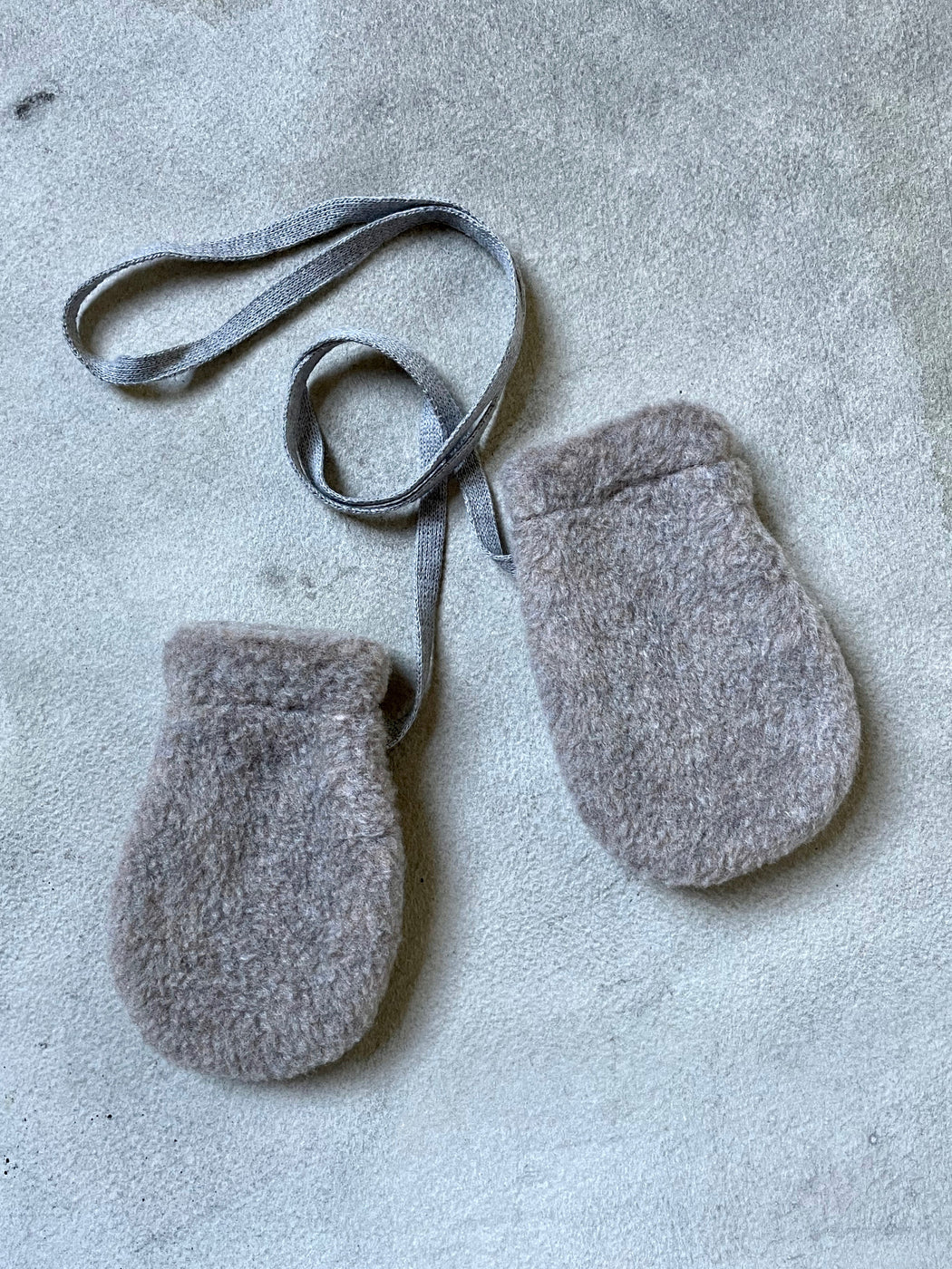 Makie Fleece Mittens - Beige