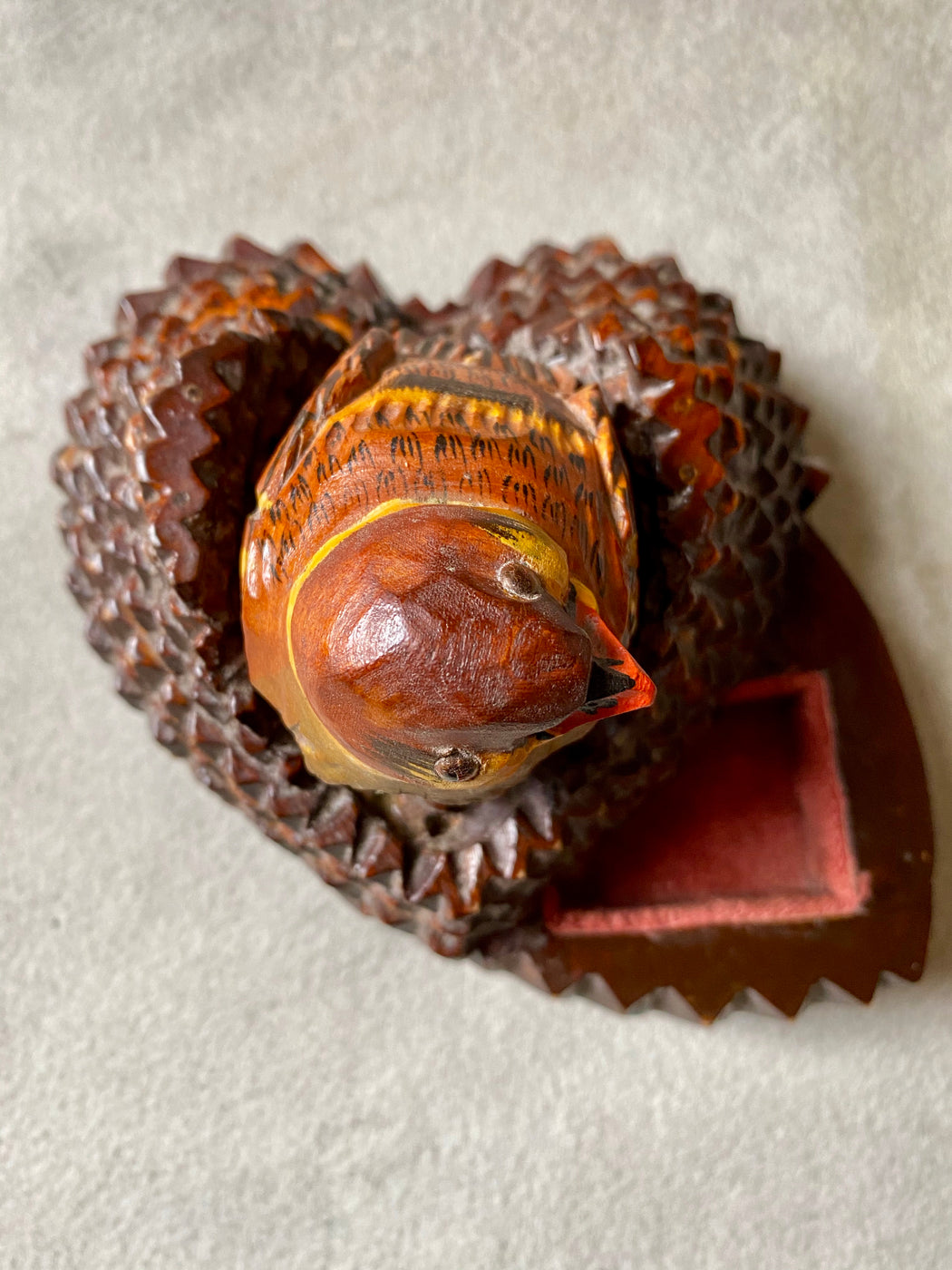 Vintage Hermitage des Artistes Tramp Art Bird Box