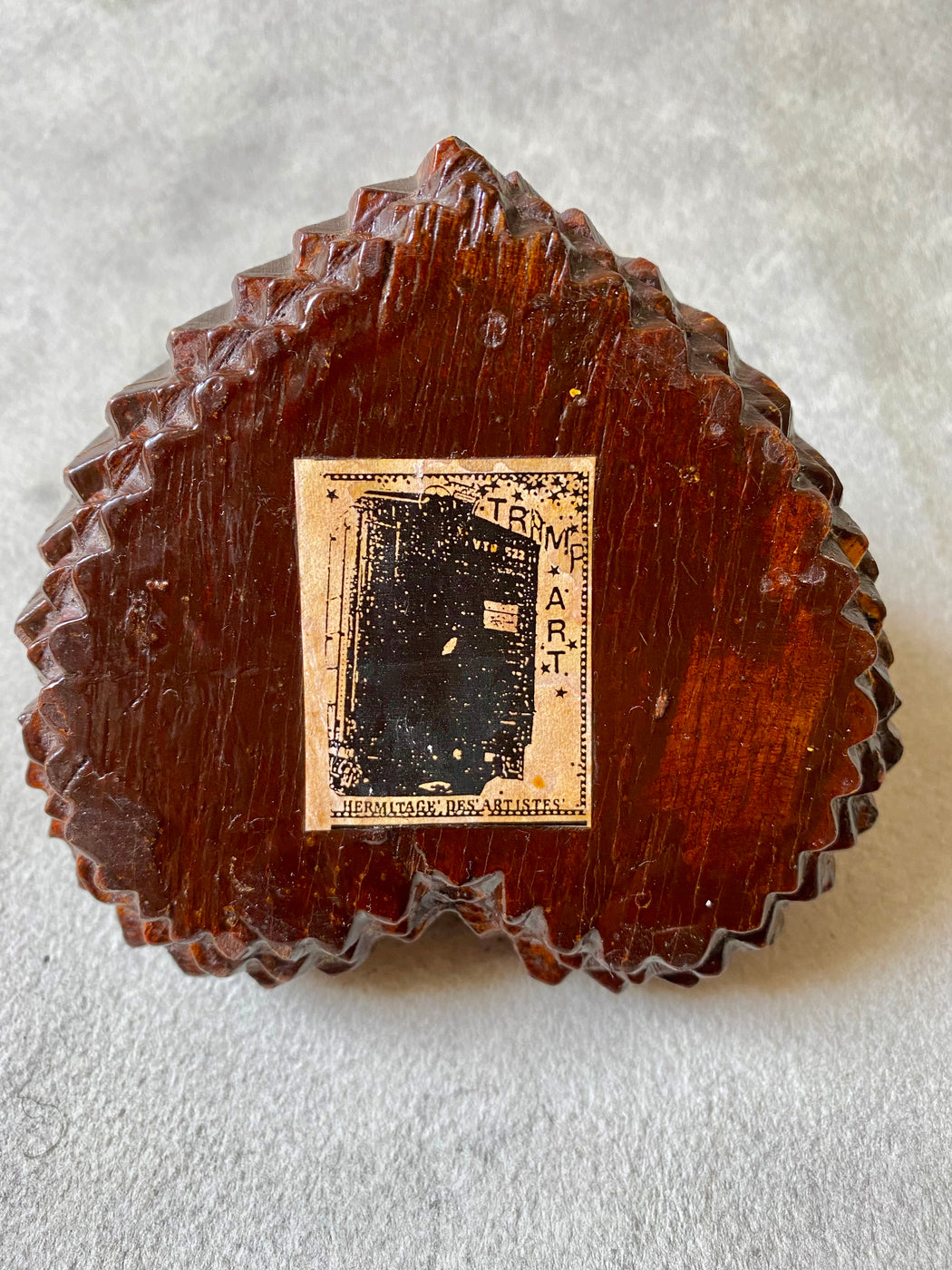 Vintage Hermitage des Artistes Tramp Art Bird Box